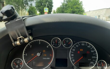 Audi A6, 2003 год, 560 000 рублей, 31 фотография