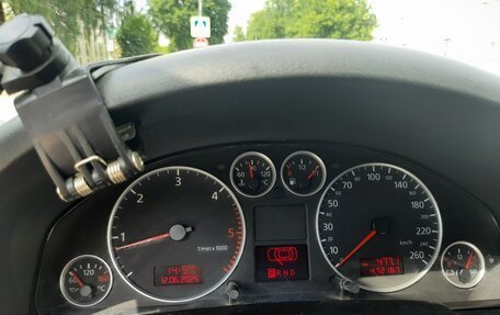 Audi A6, 2003 год, 560 000 рублей, 32 фотография