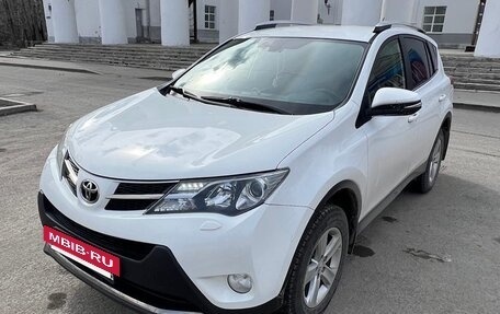 Toyota RAV4, 2013 год, 2 250 000 рублей, 2 фотография