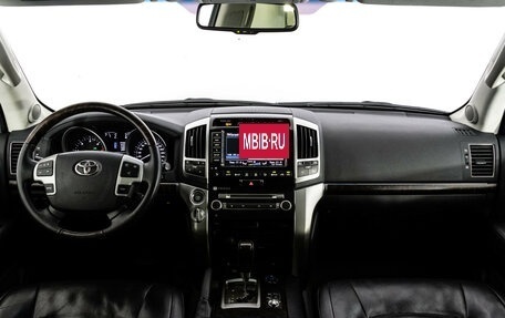 Toyota Land Cruiser 200, 2012 год, 4 199 000 рублей, 12 фотография