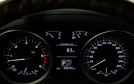 Toyota Land Cruiser 200, 2012 год, 4 199 000 рублей, 37 фотография