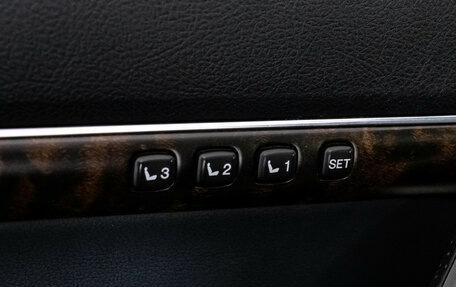 Toyota Land Cruiser 200, 2012 год, 4 199 000 рублей, 31 фотография