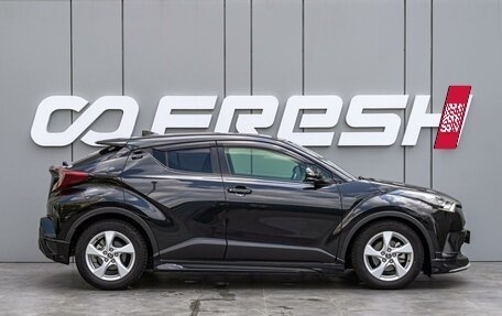 Toyota C-HR I рестайлинг, 2019 год, 2 110 000 рублей, 5 фотография