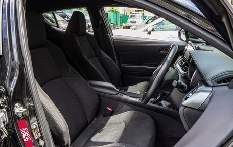 Toyota C-HR I рестайлинг, 2019 год, 2 110 000 рублей, 10 фотография