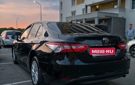 Toyota Camry, 2021 год, 2 350 000 рублей, 7 фотография