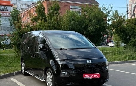 Hyundai Staria, 2022 год, 3 970 000 рублей, 1 фотография