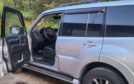 Mitsubishi Pajero IV, 2015 год, 2 550 000 рублей, 16 фотография