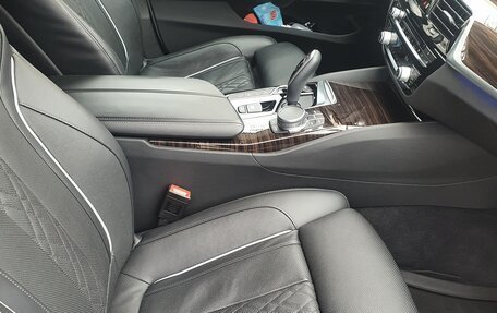 BMW 6 серия, 2018 год, 4 550 000 рублей, 13 фотография