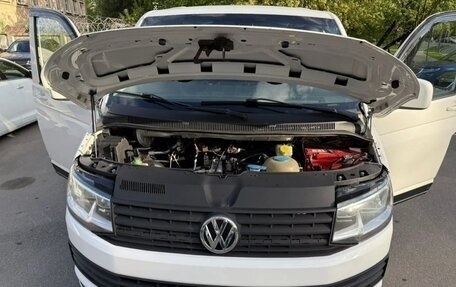 Volkswagen Transporter T5 рестайлинг, 2008 год, 1 200 000 рублей, 5 фотография
