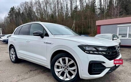Volkswagen Touareg III, 2019 год, 8 600 000 рублей, 3 фотография