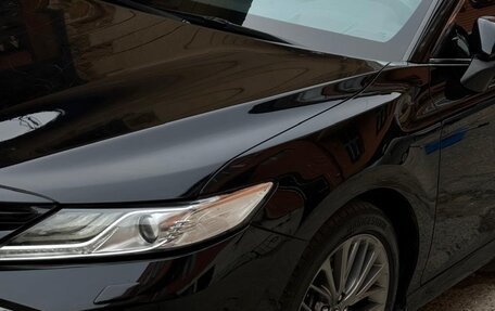 Toyota Camry, 2018 год, 2 650 000 рублей, 9 фотография