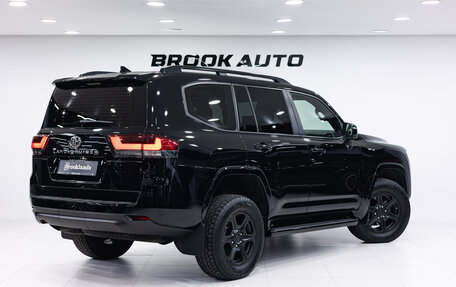 Toyota Land Cruiser, 2022 год, 8 990 000 рублей, 4 фотография