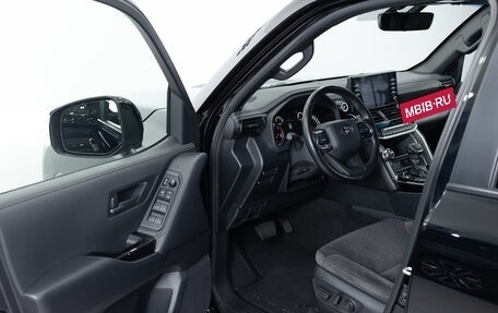 Toyota Land Cruiser, 2022 год, 8 990 000 рублей, 7 фотография