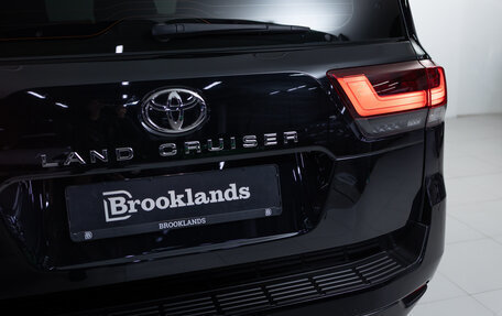 Toyota Land Cruiser, 2022 год, 8 990 000 рублей, 29 фотография