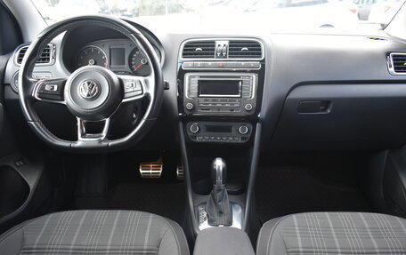 Volkswagen Polo VI (EU Market), 2018 год, 1 500 000 рублей, 14 фотография