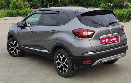 Renault Kaptur I рестайлинг, 2017 год, 1 530 000 рублей, 4 фотография