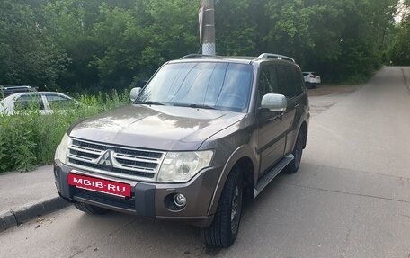 Mitsubishi Pajero IV, 2011 год, 1 600 000 рублей, 3 фотография