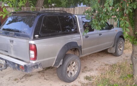 Nissan NP300, 2010 год, 1 250 000 рублей, 3 фотография