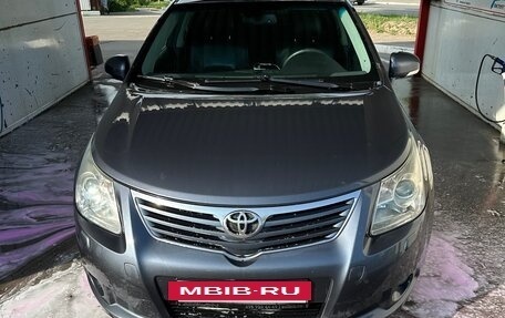 Toyota Avensis III рестайлинг, 2011 год, 1 200 000 рублей, 10 фотография