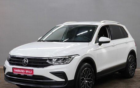 Volkswagen Tiguan II, 2021 год, 2 450 000 рублей, 1 фотография