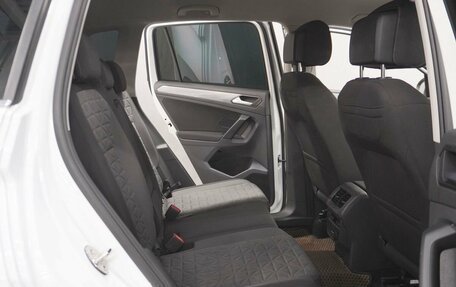 Volkswagen Tiguan II, 2021 год, 2 450 000 рублей, 13 фотография