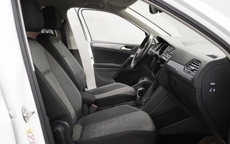 Volkswagen Tiguan II, 2021 год, 2 450 000 рублей, 11 фотография