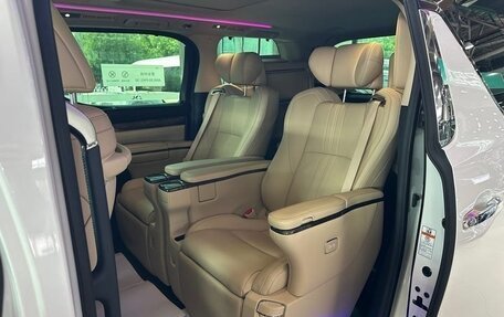 Toyota Vellfire II, 2021 год, 6 450 020 рублей, 10 фотография