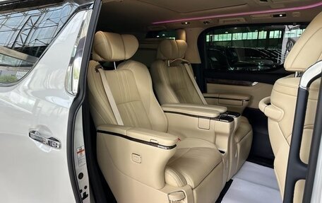 Toyota Vellfire II, 2021 год, 6 450 020 рублей, 17 фотография
