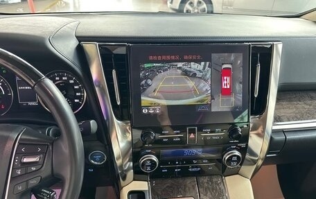 Toyota Vellfire II, 2021 год, 6 450 020 рублей, 11 фотография