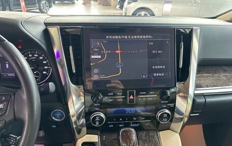 Toyota Vellfire II, 2021 год, 6 450 020 рублей, 20 фотография