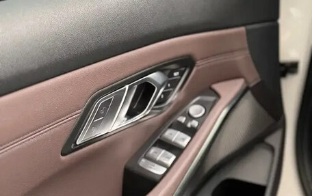 BMW 3 серия, 2022 год, 2 835 000 рублей, 10 фотография
