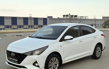 Hyundai Solaris II рестайлинг, 2020 год, 960 000 рублей, 2 фотография