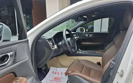 Volvo S60 III, 2022 год, 2 235 000 рублей, 7 фотография