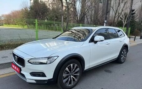 Volvo V90 Cross Country I рестайлинг, 2022 год, 4 500 000 рублей, 1 фотография