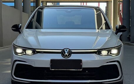 Volkswagen Golf VIII, 2020 год, 1 765 000 рублей, 2 фотография