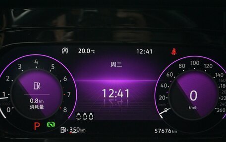 Volkswagen Golf VIII, 2022 год, 1 605 000 рублей, 20 фотография