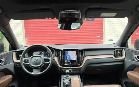 Volvo XC60 II, 2021 год, 2 735 000 рублей, 2 фотография