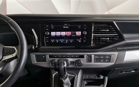 Volkswagen Multivan T6 рестайлинг, 2020 год, 8 000 000 рублей, 11 фотография