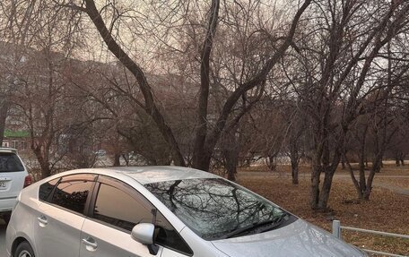 Toyota Prius, 2012 год, 1 049 000 рублей, 3 фотография