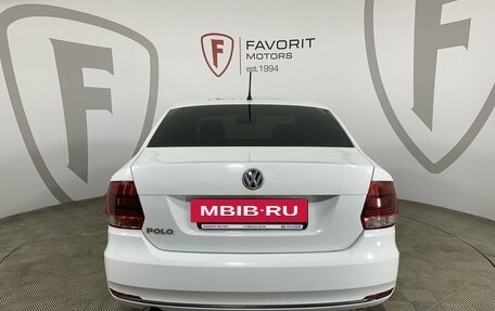 Volkswagen Polo VI (EU Market), 2016 год, 624 000 рублей, 3 фотография