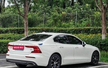 Volvo S60 III, 2022 год, 2 500 000 рублей, 4 фотография