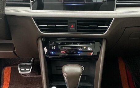 Volkswagen Tiguan II, 2022 год, 3 500 000 рублей, 11 фотография