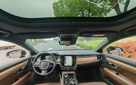 Volvo S90 II рестайлинг, 2021 год, 2 835 000 рублей, 2 фотография