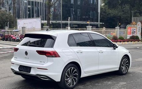 Volkswagen Golf VIII, 2022 год, 1 718 000 рублей, 4 фотография