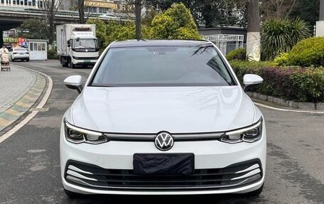 Volkswagen Golf VIII, 2022 год, 1 718 000 рублей, 7 фотография