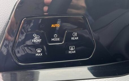 Volkswagen Golf VIII, 2022 год, 1 718 000 рублей, 21 фотография