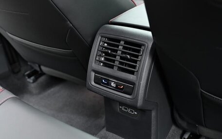 Volkswagen Golf VIII, 2022 год, 2 583 000 рублей, 16 фотография