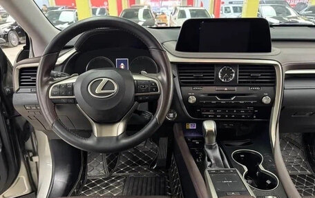 Lexus RX IV рестайлинг, 2021 год, 3 790 000 рублей, 9 фотография