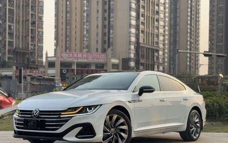 Volkswagen Passat CC, 2022 год, 2 490 000 рублей, 3 фотография
