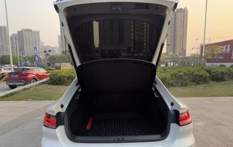 Volkswagen Passat CC, 2022 год, 2 490 000 рублей, 9 фотография
